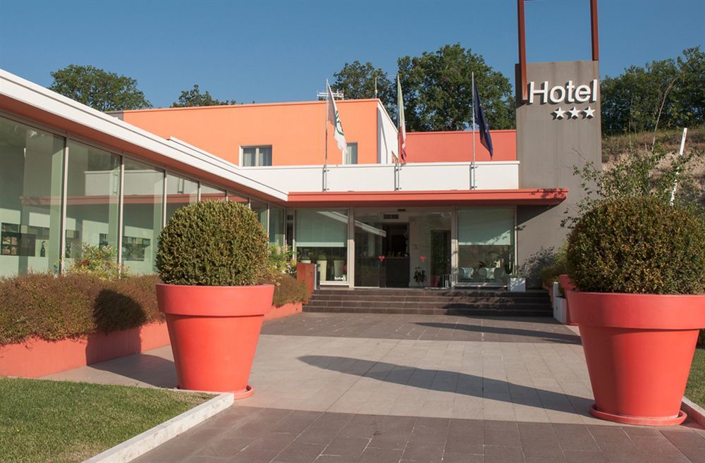 Hotel Cluentum Tolentino Eksteriør billede