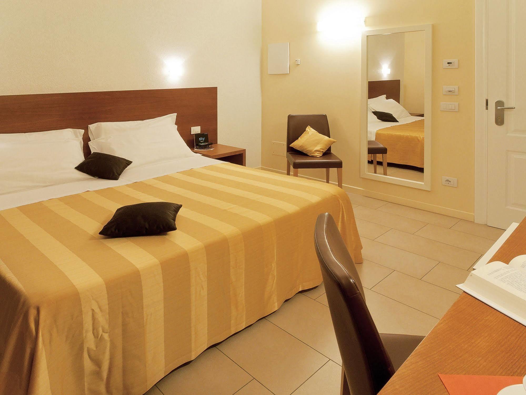 Hotel Cluentum Tolentino Eksteriør billede