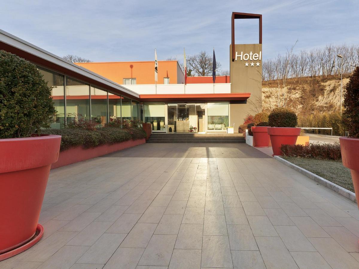 Hotel Cluentum Tolentino Eksteriør billede